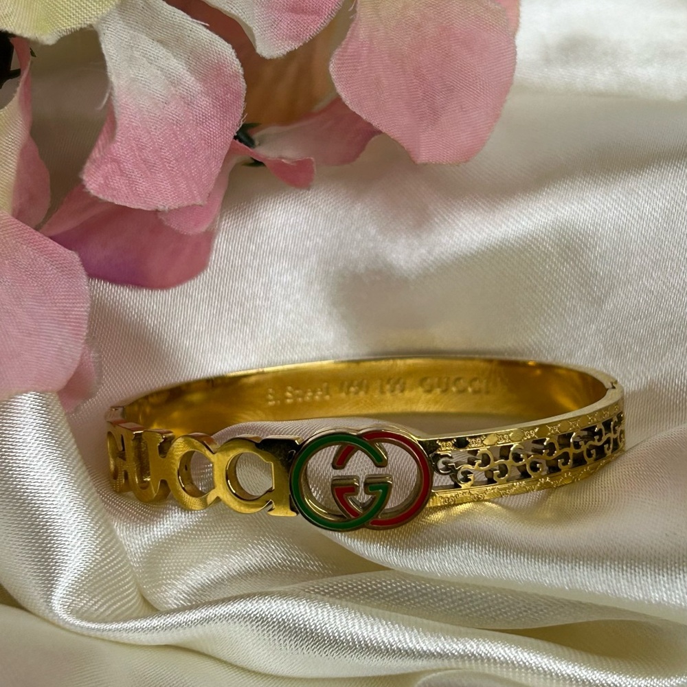Gucci Gold Plated Stainless Steel Bangle/Bracelet